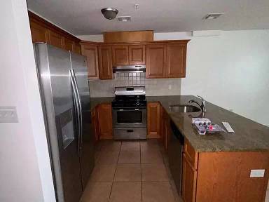 Main picture of 384 Avenue C