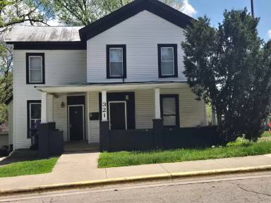Main picture of 321 S Union St