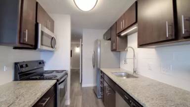 Main picture of 61 W Chestnut St
