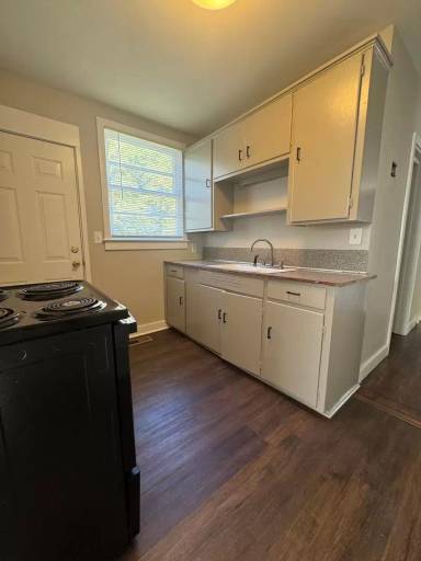 Main picture of 1104 S 12th Ave