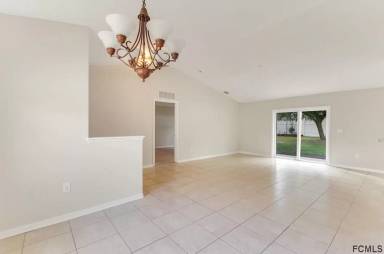 Main picture of 10 Sea Beacon Pl