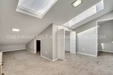 Main picture of 1112-14 West Provo Duplex