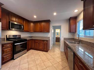 Main picture of 17926 Thornlake Ave