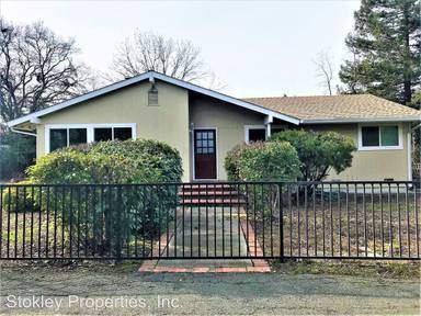 Main picture of 2074 Hoover Ave