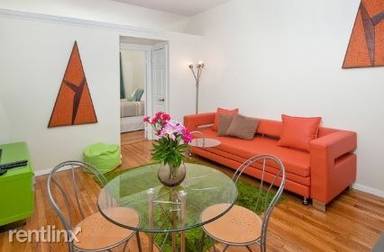 Main picture of 922 2nd Ave