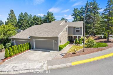 Main picture of 2502 174th Ave NE