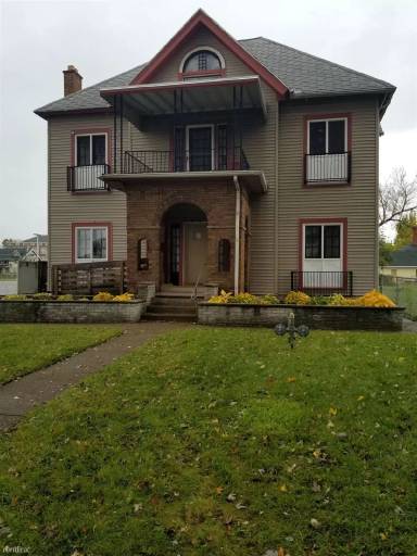 Main picture of 360 Batavia St
