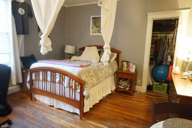 Main picture of 1450 Commonwealth Ave