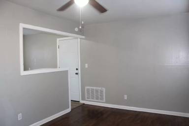 Main picture of 3902 SE 10th St