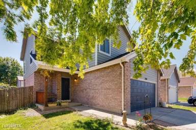 Main picture of 12144 Newport Dr