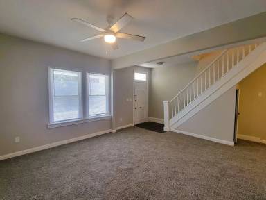 Main picture of 1709 Everett St