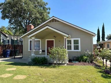 Main picture of 98 W Mariposa St