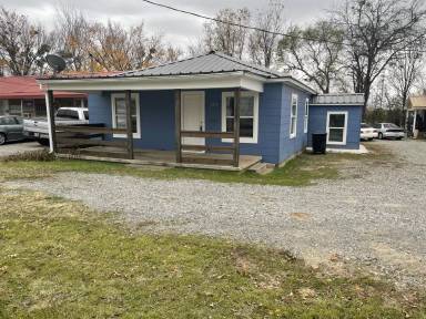 Main picture of 1820 W Morton St
