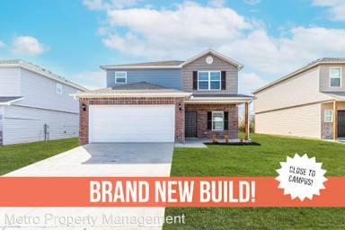Main picture of 855 E Sparrow Cir