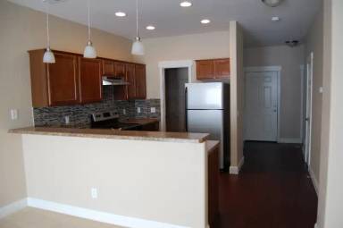 Main picture of 412 Sunrise Ct