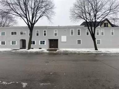 Main picture of 555 Kent St