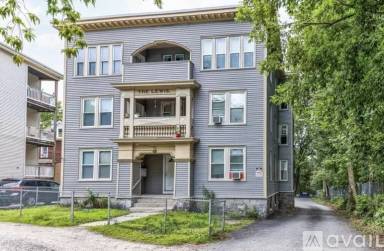 Main picture of 42 Lewis St