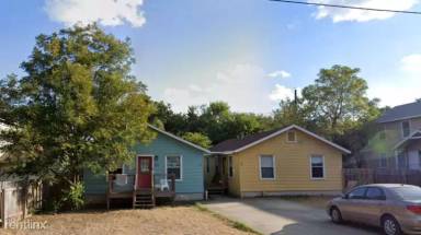 Main picture of 3103 E 13th St