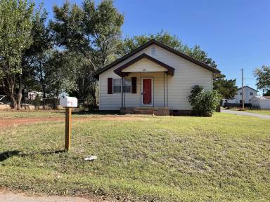 Main picture of 1002 N 7th St