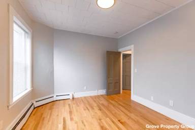 Main picture of 428 E 5th St