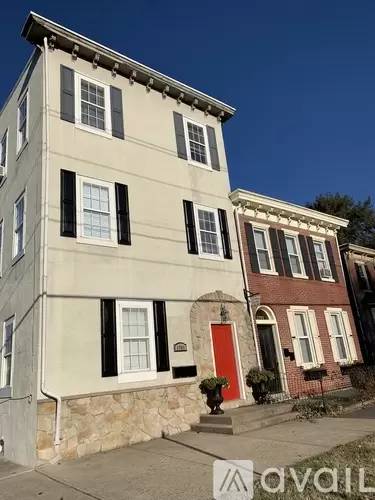 Main picture of 1701 N Union St