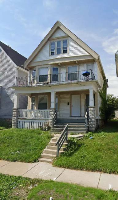 Main picture of 2643 N 36th St