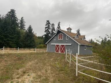 Main picture of 10206 Canyon Rd E