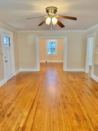 Main picture of 104 S Fort St