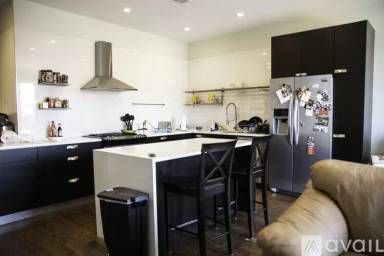 Main picture of 2127 W Division St