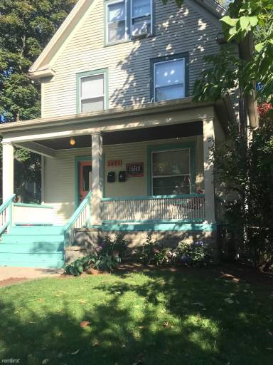 Main picture of 1031 S Forest Ave