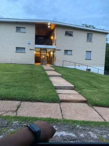 Main picture of 7155 Lexington Ave