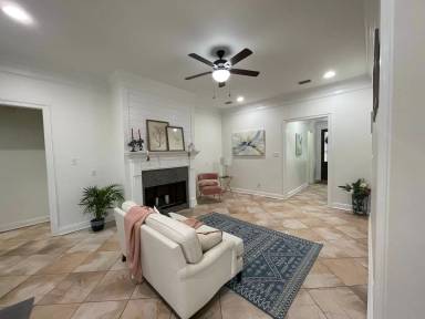 Main picture of 113 Petz Ave