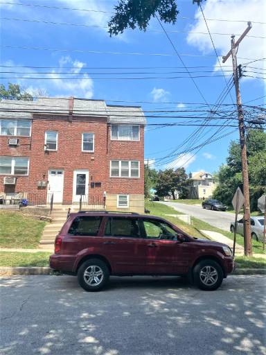 Main picture of 3401 Berkley Avenue - 2nd Floor