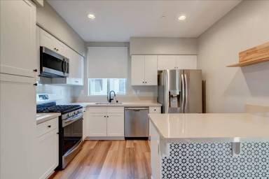 Main picture of 8850 Olive Ln
