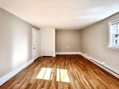 Main picture of 142-146 E Gay St