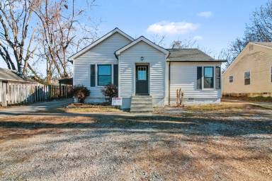 Main picture of 424 Bell Ave