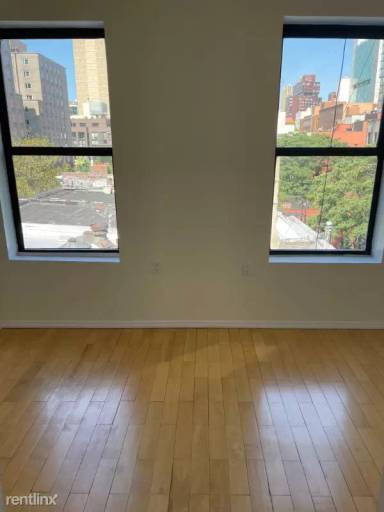 Main picture of 231 E 12th St