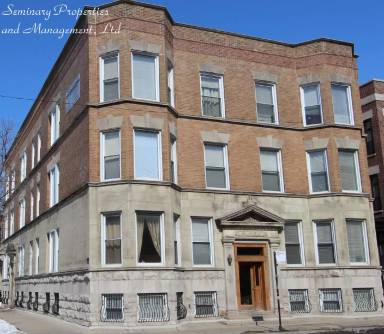Main picture of 920 W Addison St