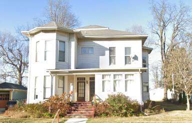 Main picture of 504 W Main St