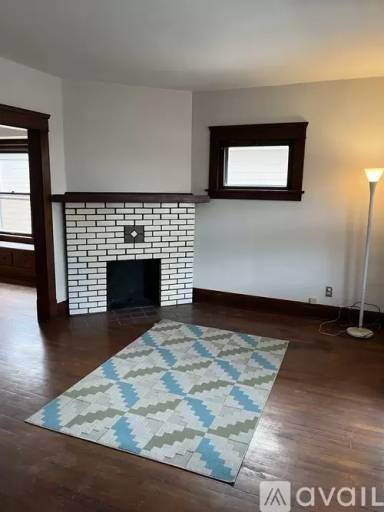 Main picture of 2687 E 128th St