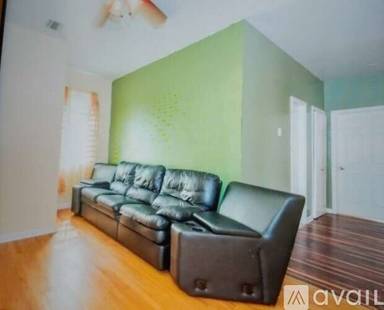 Main picture of 553 Gregory Ave
