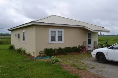 Main picture of Poker House