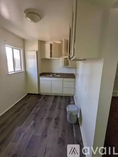 Main picture of 1443 Wall Ave