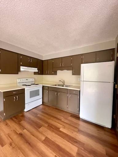 Main picture of 1012 Stewart Rd N
