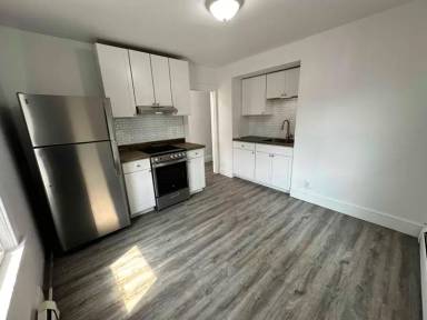 Main picture of 166 Higbie Ln