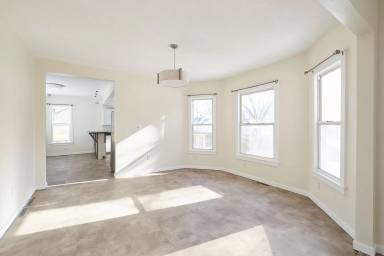 Main picture of 827 9th St SW