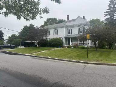 Main picture of 24 Spring St