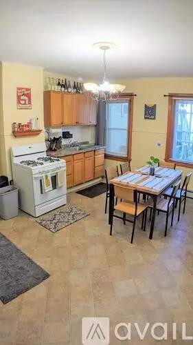 Main picture of 13 Bristol St