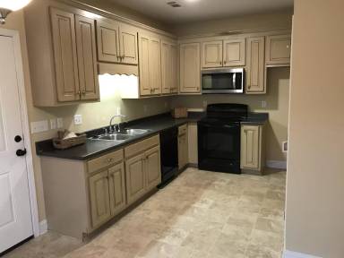 Main picture of 4564 Barretts Trce Blvd