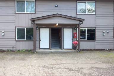 Main picture of 3442 Hadley St NE